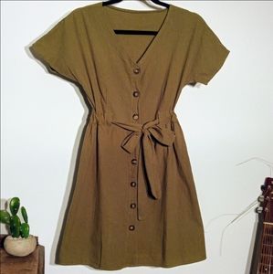 Button up dress green size medium